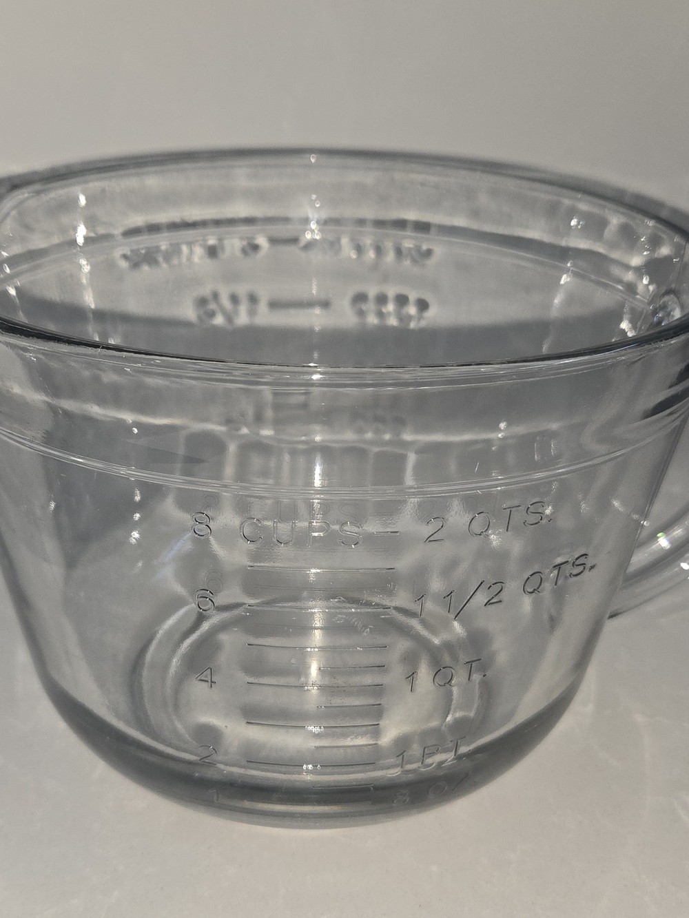 Vintage Anchor Hocking 8 Cup 2 Quart Glass Measuring Batter Mixing Bowl